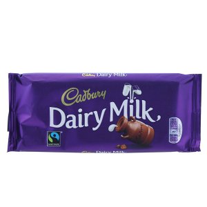 2 x Cadbury Dairy Milk - Schokolade - 110 gramm - zum Preis von einer: weil abgelaufen 