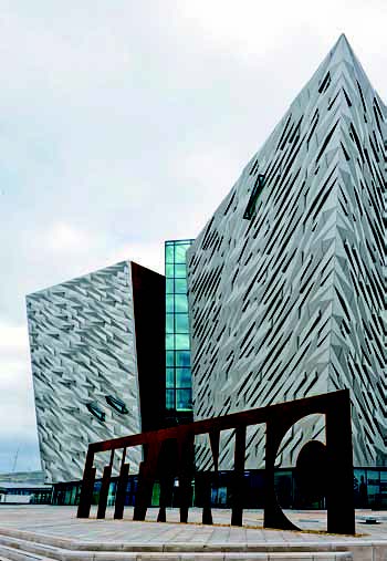 01522 ij 2.12 Titanic 